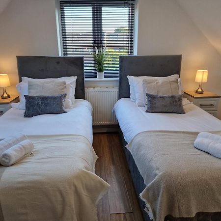Large 4-Bed House For Up To 7 Guests W 2X Parking Villa Oxford Buitenkant foto
